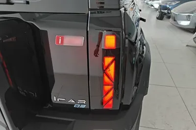 iCAR 03