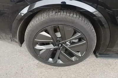 Li Auto L9