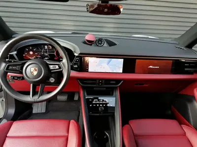 Porsche Macan EV