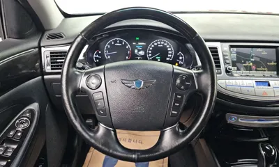 Hyundai Genesis
