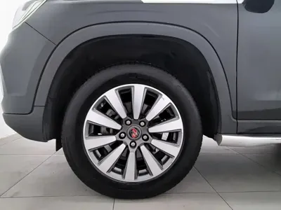 Roewe RX8