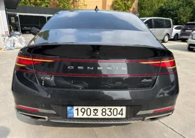 Genesis G90