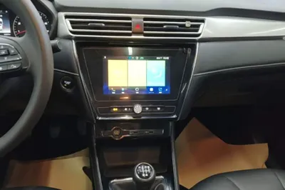 Roewe i5