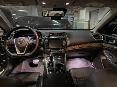 Nissan Maxima