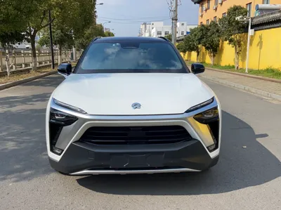 Nio ES8