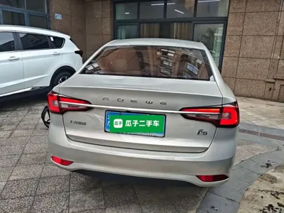 Roewe i5