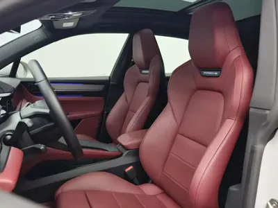 Porsche Macan EV