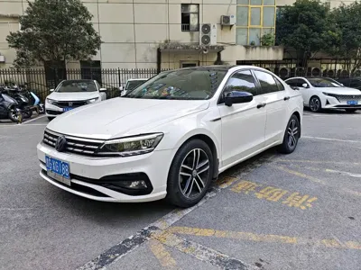 Volkswagen Lamando