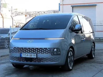 Hyundai Staria