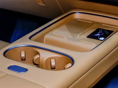 Li Auto 理想i6