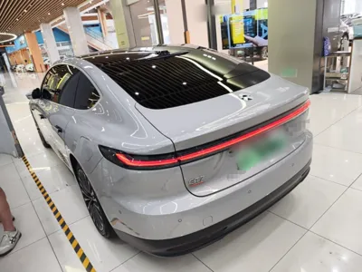 Nio ET7