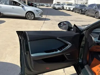 MG MG7