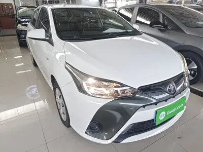 Toyota Yaris L