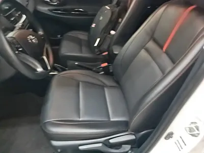 Toyota Yaris L