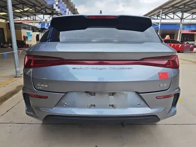 BYD e2