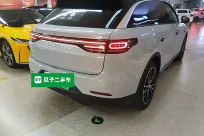 Leapmotor C11