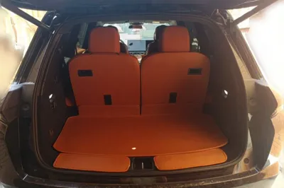 Li Auto L8