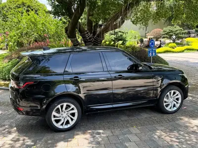 Land Rover Sport
