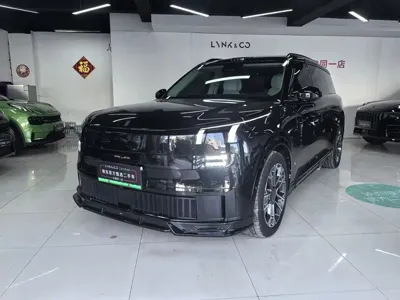 Lynk & Co 领克900