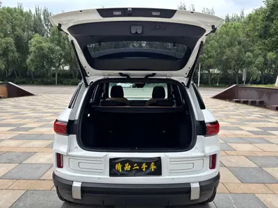Geely ICON