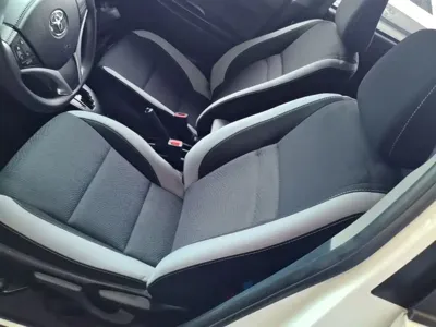 Toyota Yaris L