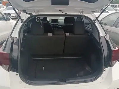 Toyota Yaris L