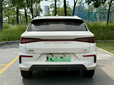 BYD e2