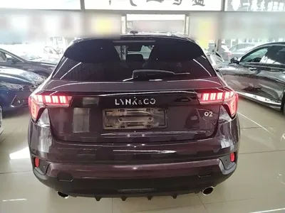 Lynk & Co 02