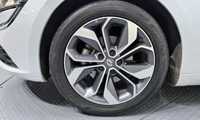 Renault-KoreaSamsung SM6