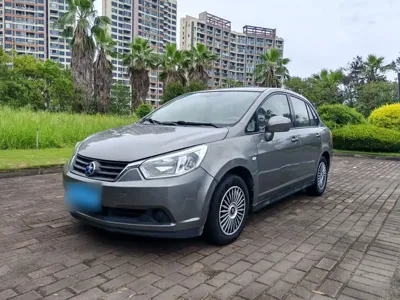 Venucia D50