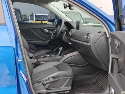 Audi Q2L e-tron