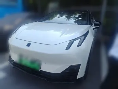 Lynk & Co Z20