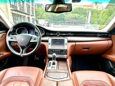 Maserati Quattroporte