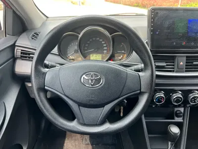 Toyota Yaris L