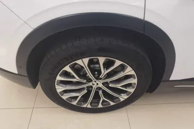 Nio EC6