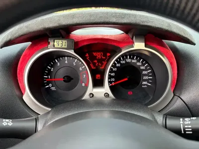 Infiniti ESQ