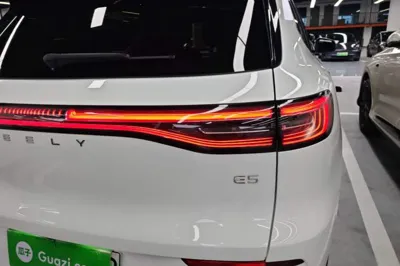 Geely Galaxy E5