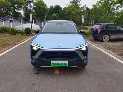 Nio ES8