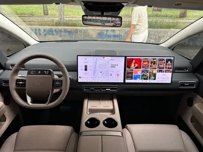Li Auto Li MEGA