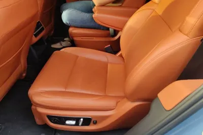 Li Auto L8