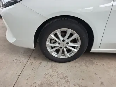 Roewe i5