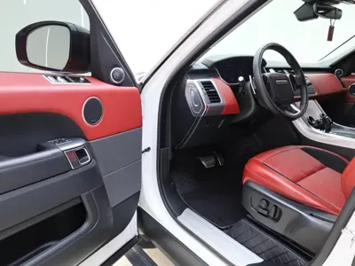 Land Rover Sport