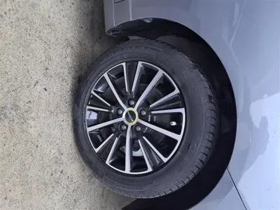 Roewe i5