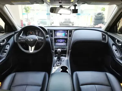 Infiniti Q50L
