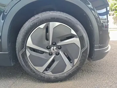 Nio EC6