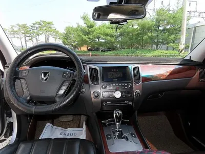 Hyundai Equus
