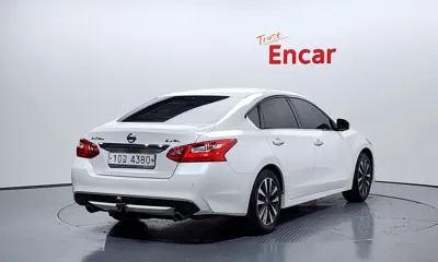Nissan Altima