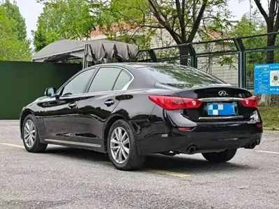 Infiniti Q50L