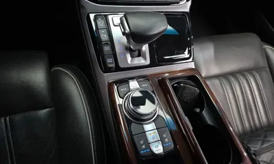 Genesis EQ900