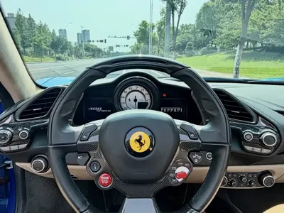 Ferrari 488